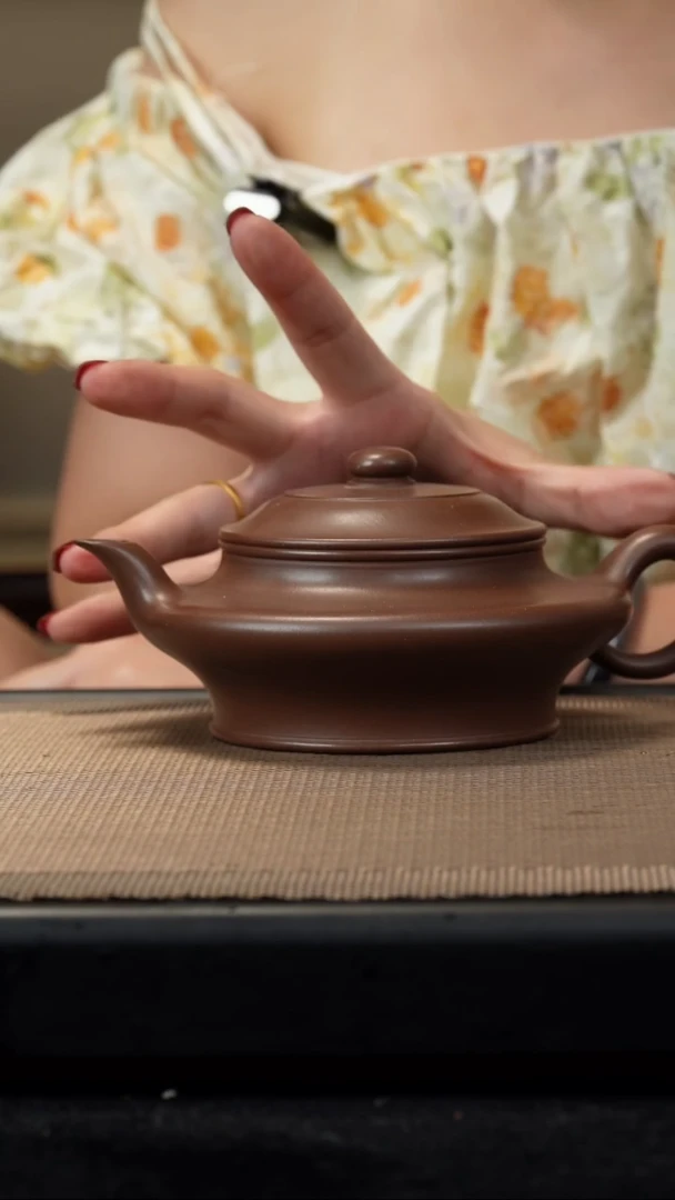茶壶紫砂革紫泥虚扁320c