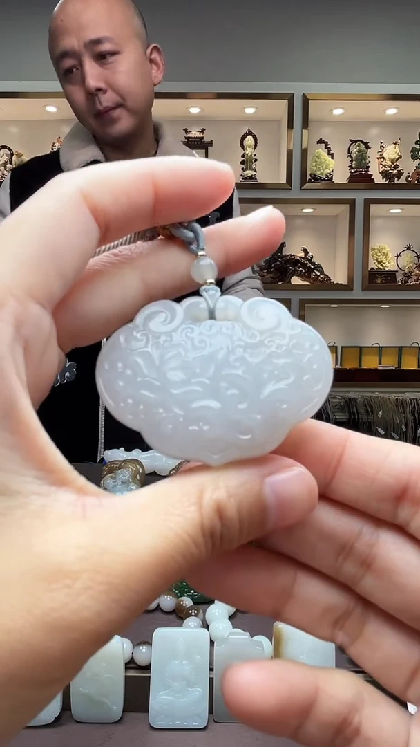 【闪购商品】和田玉颈饰未镶嵌苏