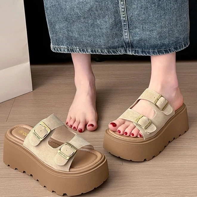 小个子增高厚底勃肯拖鞋女2025新款夏季外穿超火防滑松糕凉拖鞋潮