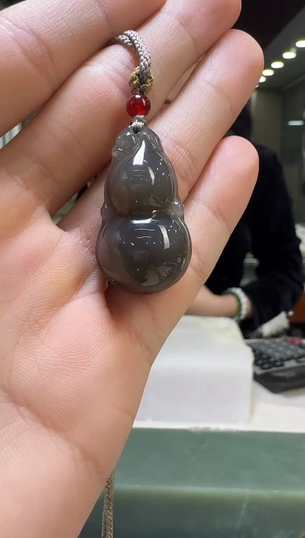颈饰未镶嵌和田玉烟紫葫芦吊坠/配绳