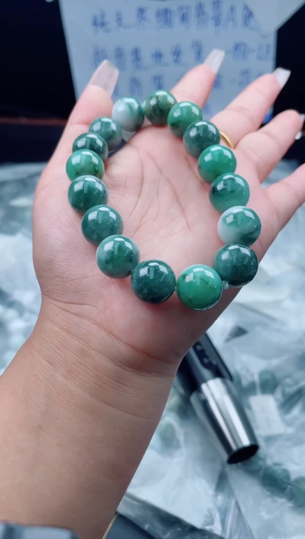 未镶嵌戒指翡翠珠串