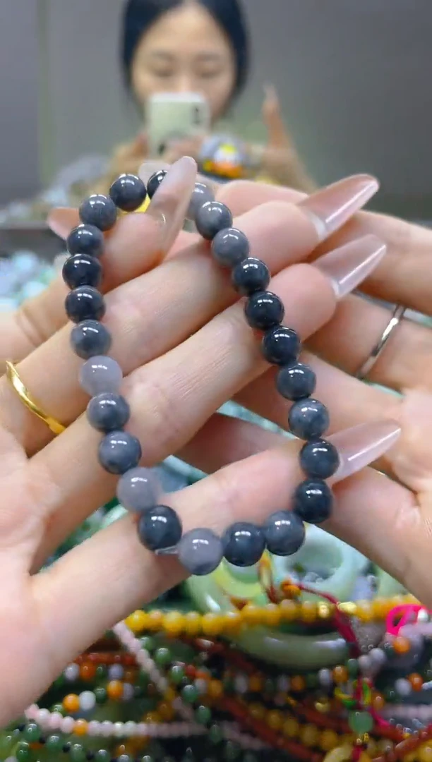 翡翠未镶嵌颈饰6MM/Q/翡翠A货，一件也是批发价