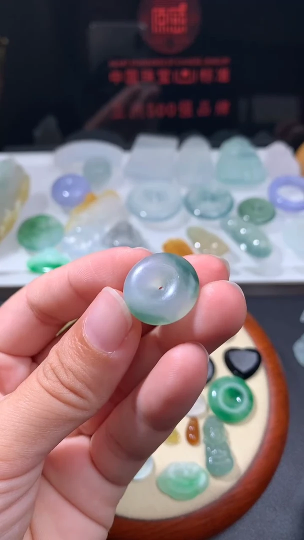 未镶嵌定制翡翠