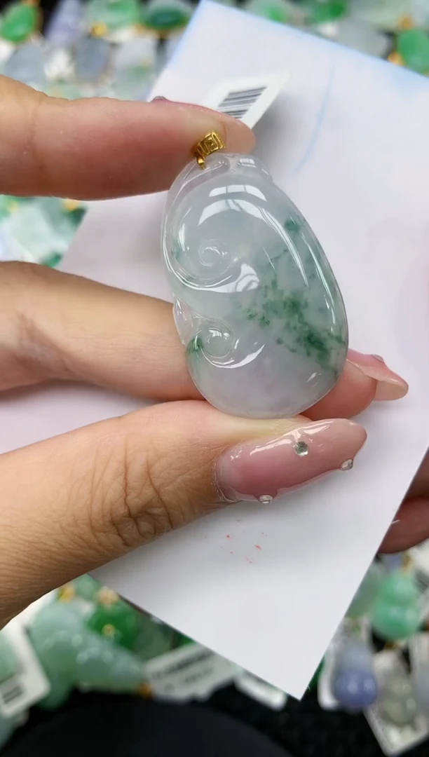 翡翠18K金镶嵌颈饰1111111111