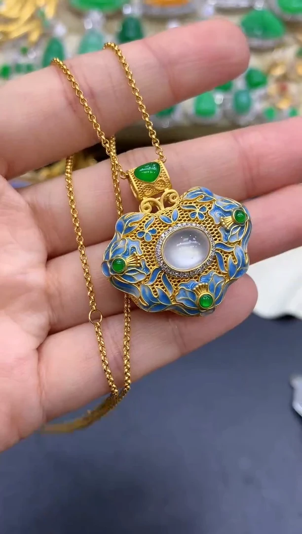 颈饰18K金镶嵌翡翠457-中国好珍宝