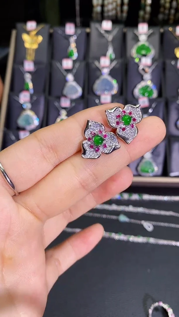 【闪购商品】翡翠耳饰未镶嵌三叶花耳钉