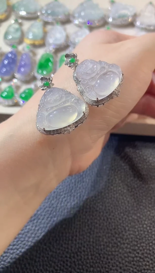 吊坠(不含链)18K金镶嵌翡翠A6 多样性发货一件