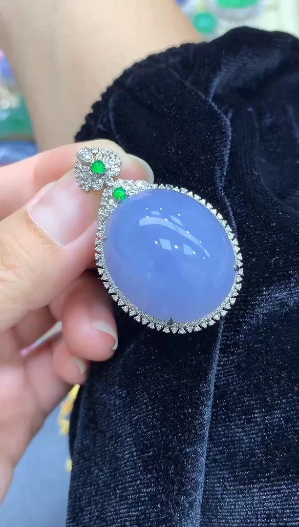 颈饰18K金镶嵌翡翠安*305-中国好珍宝