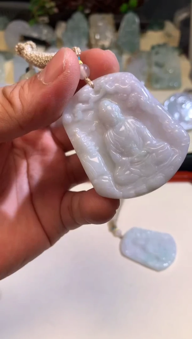 翡翠未镶嵌颈饰4/17/096多样性发其一