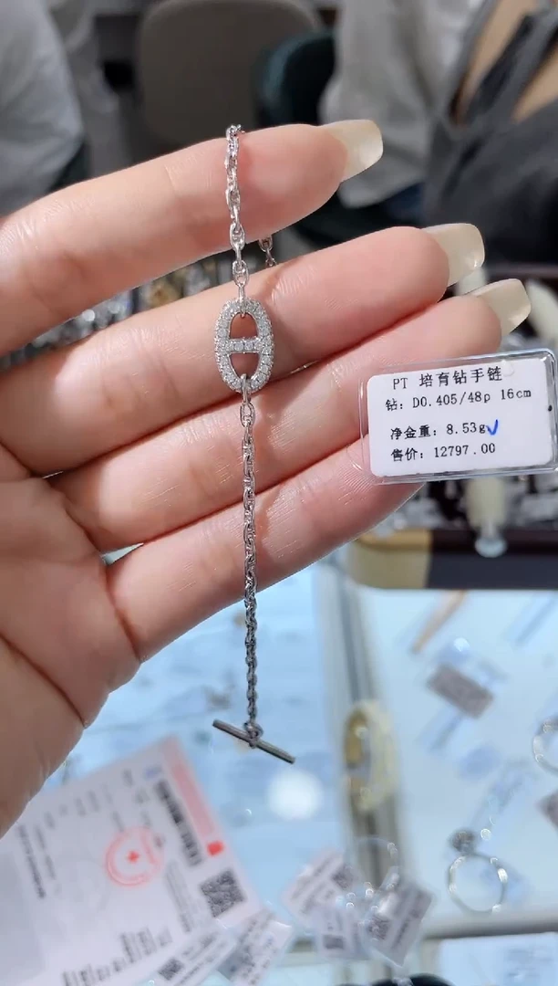 18K金镶嵌实验室培育钻石0.45卡