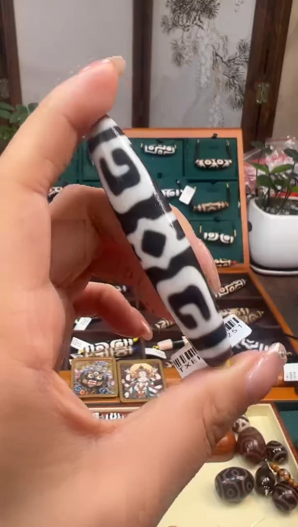 未镶嵌颈饰玛瑙/玉髓（覆膜）劉****ฅ34.