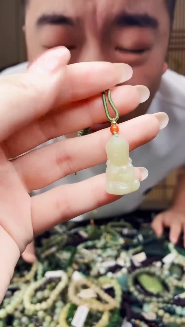 颈饰未镶嵌和田玉多样性发货，拍一发一