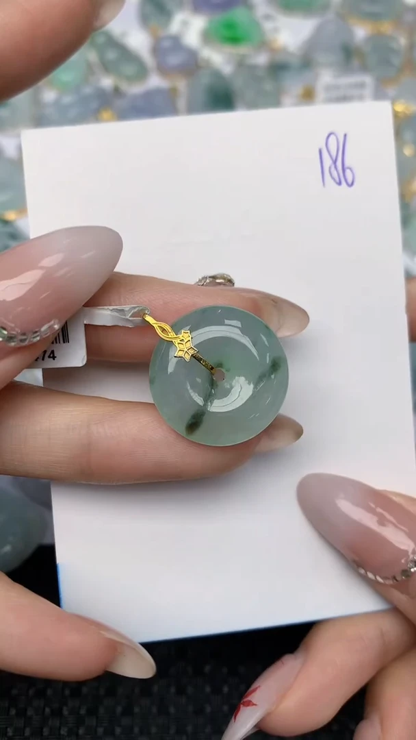 【闪购商品】翡翠颈饰18K金镶嵌 天然翡翠A货