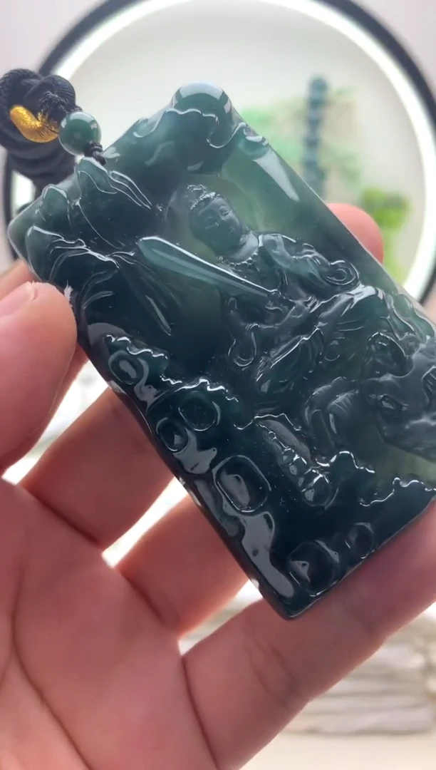 颈饰未镶嵌翡翠文殊