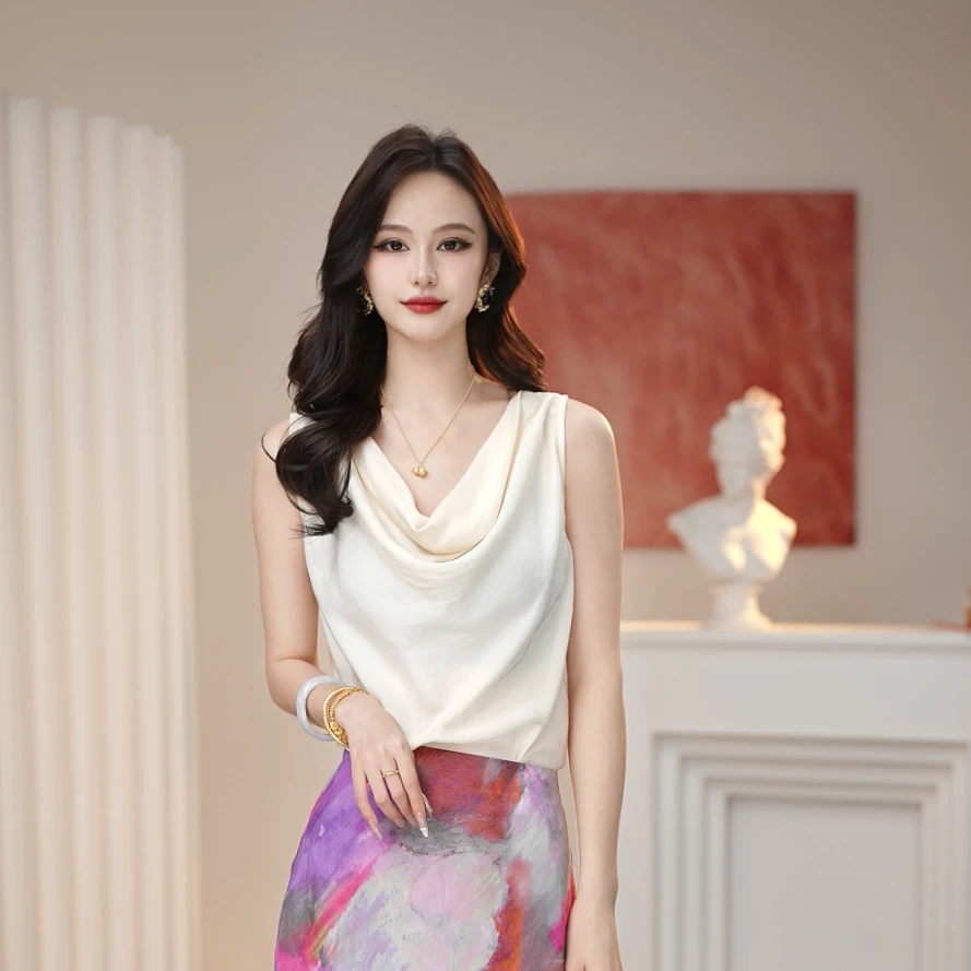 AMASS/阿玛施 轻奢百搭显瘦气质纯色宽松荡领无袖吊带背心5301076