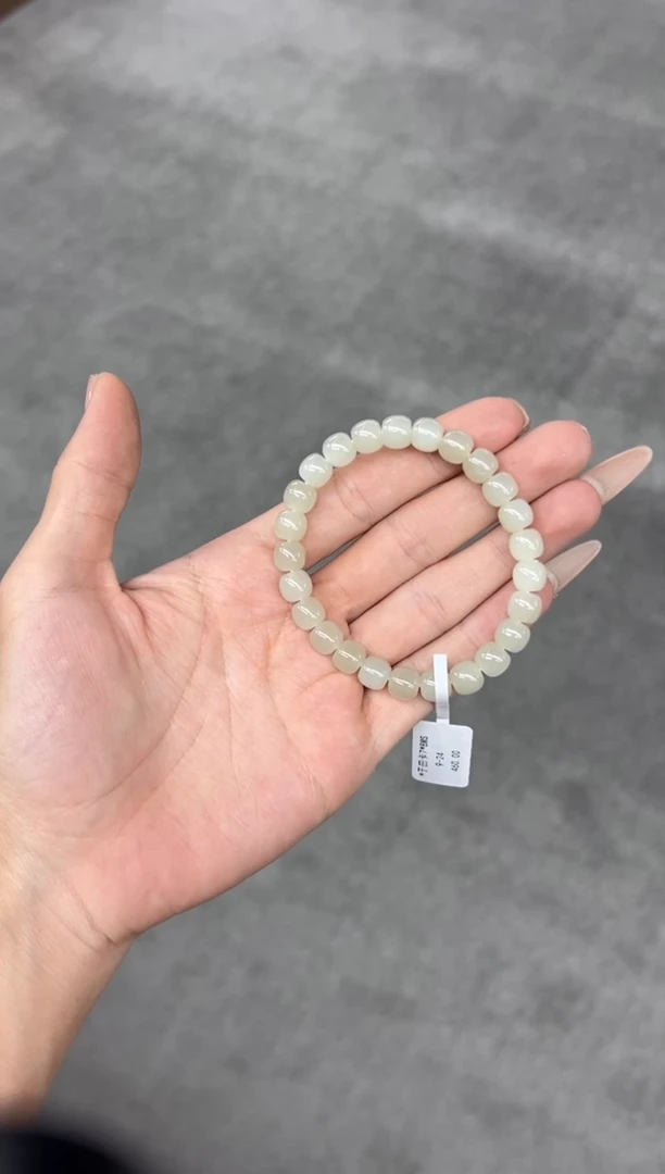 未镶嵌手串和田玉于田微色差卡8M