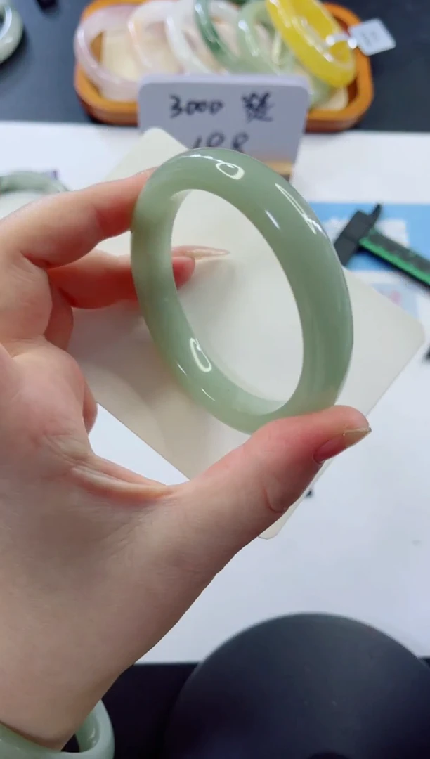 未镶嵌手镯石英质玉多样性发货A60