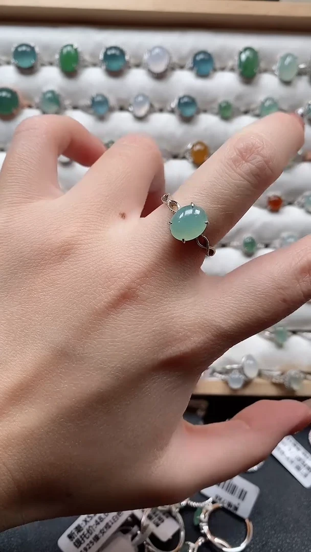 【闪购商品】翡翠戒指银S925镶嵌一物一证一礼盒