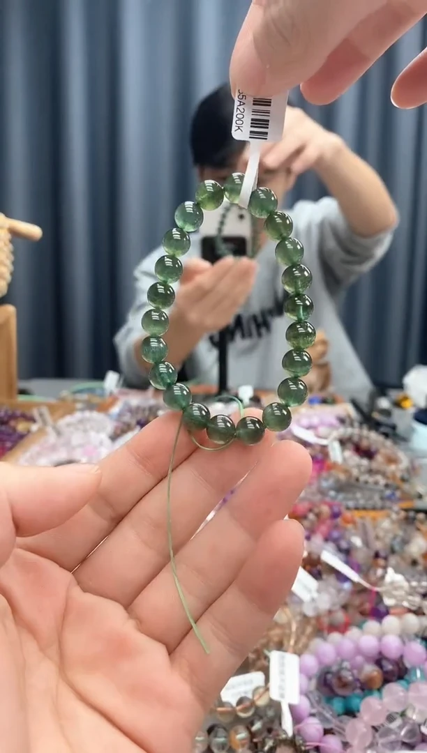 【闪购商品】磷灰石1未镶嵌绿锂晖