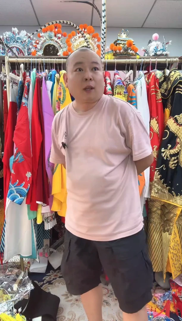 纪*荣戏曲九龙冠