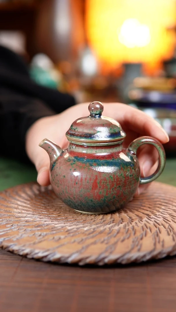 239 大贤窑 茶壶 柿叶红