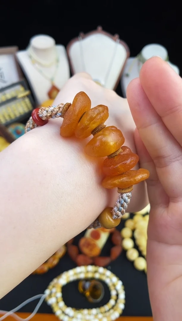 琥珀未镶嵌珠宝奇石柒月