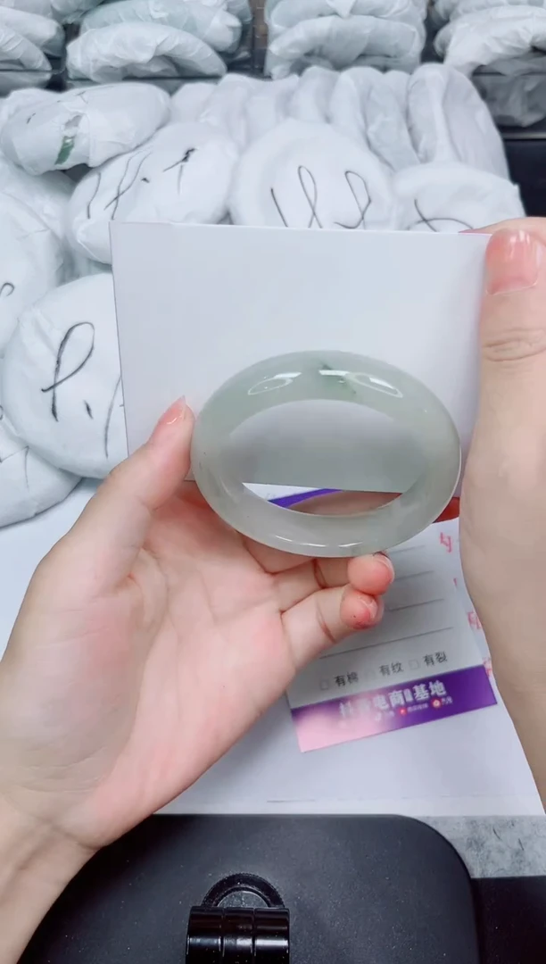 石英质玉手镯未镶嵌224-52