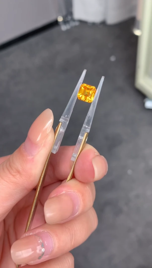 【闪购商品】彩色蓝宝石裸石未镶嵌3ct黄蓝宝