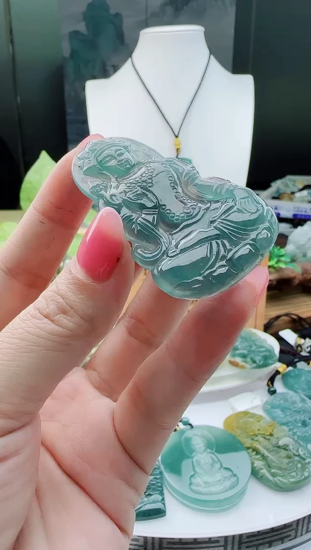 【闪购商品】翡翠颈饰未镶嵌多样性随机一件发货