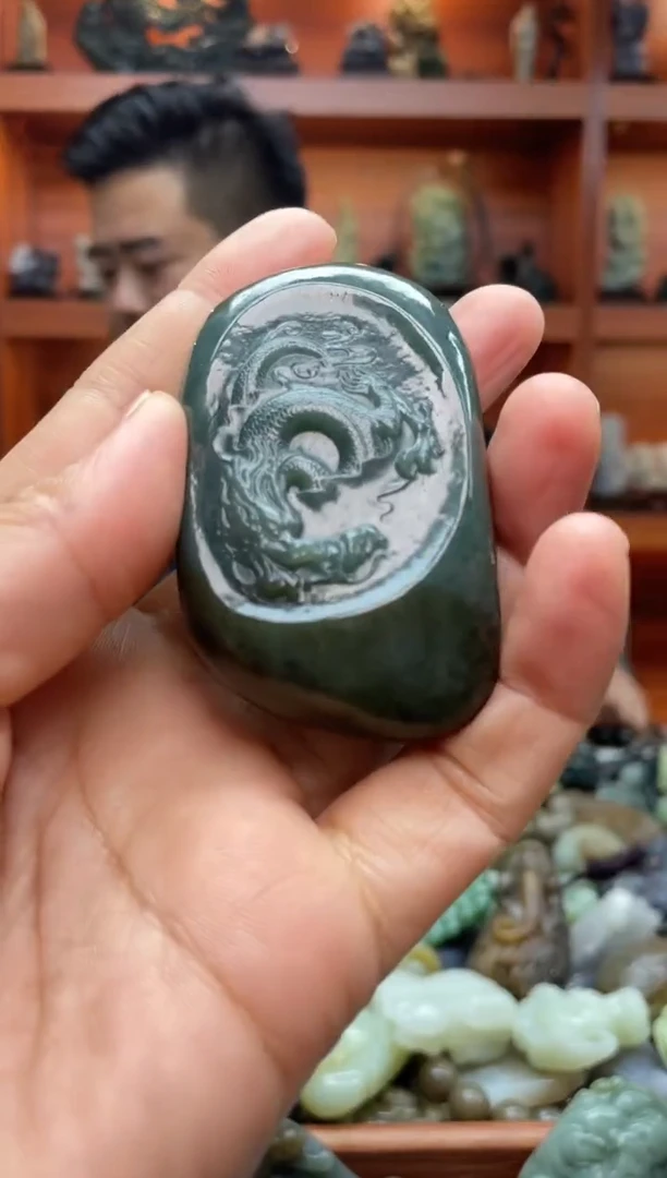 未镶嵌和田玉把件1