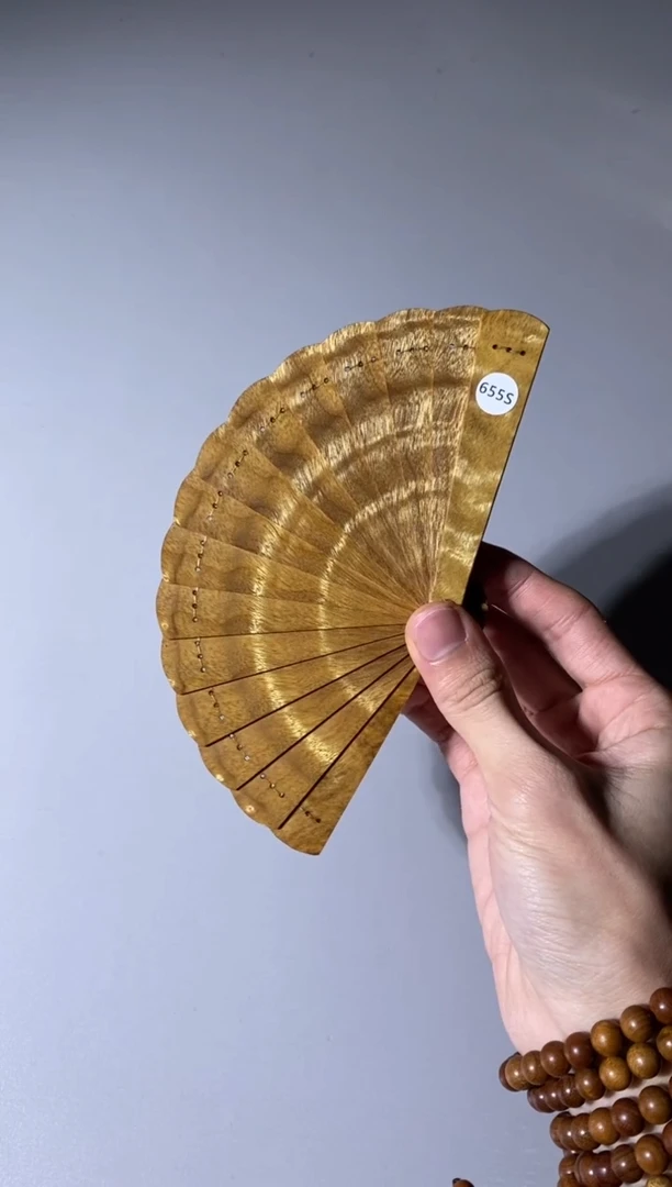 【闪购商品】金丝楠655号10cm金丝楠木小叶桢楠掌中扇