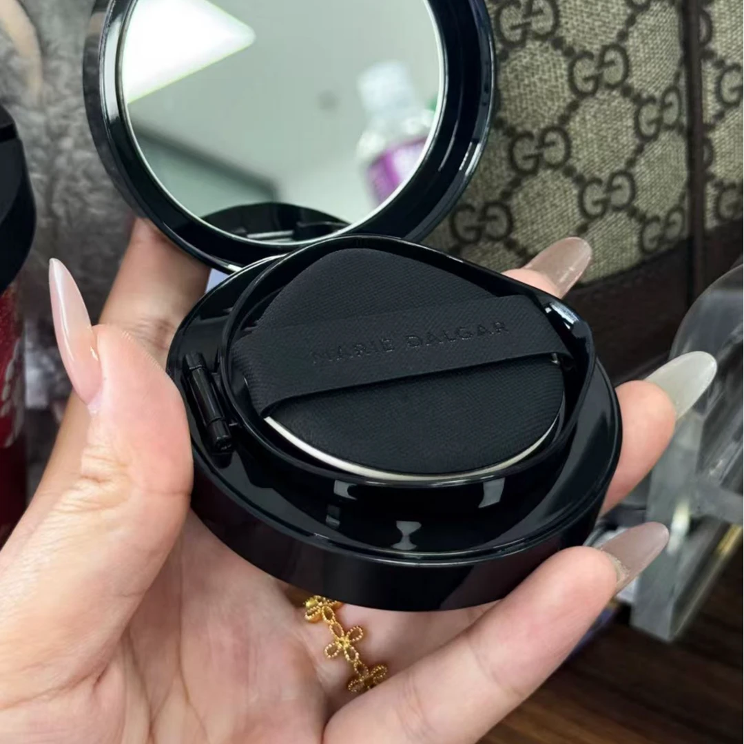 贴敷细腻的气垫