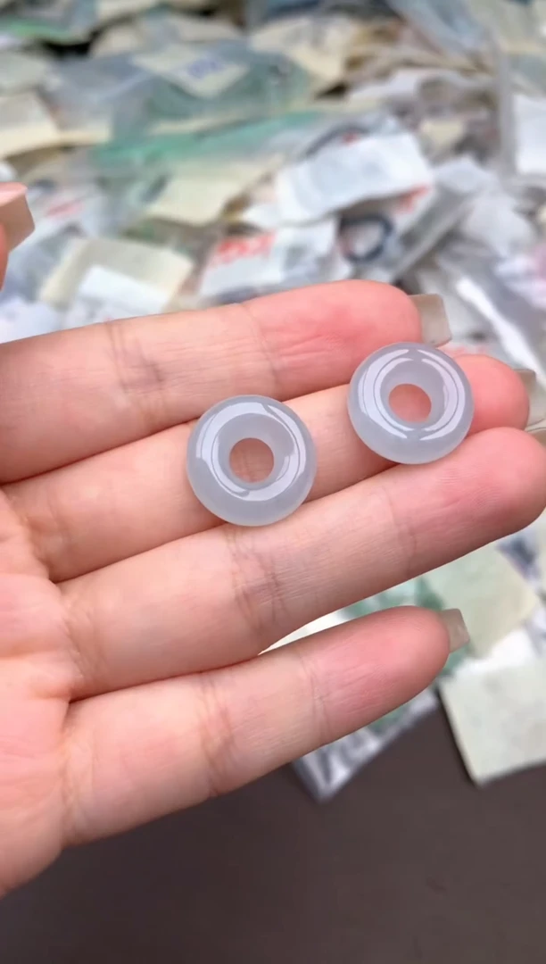未镶嵌挂件翡翠一