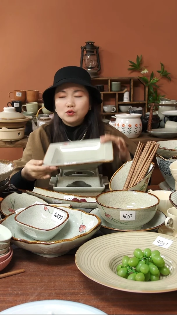 陶瓷A621 手绘荷花黑点双耳蜡烛两件套微瑕