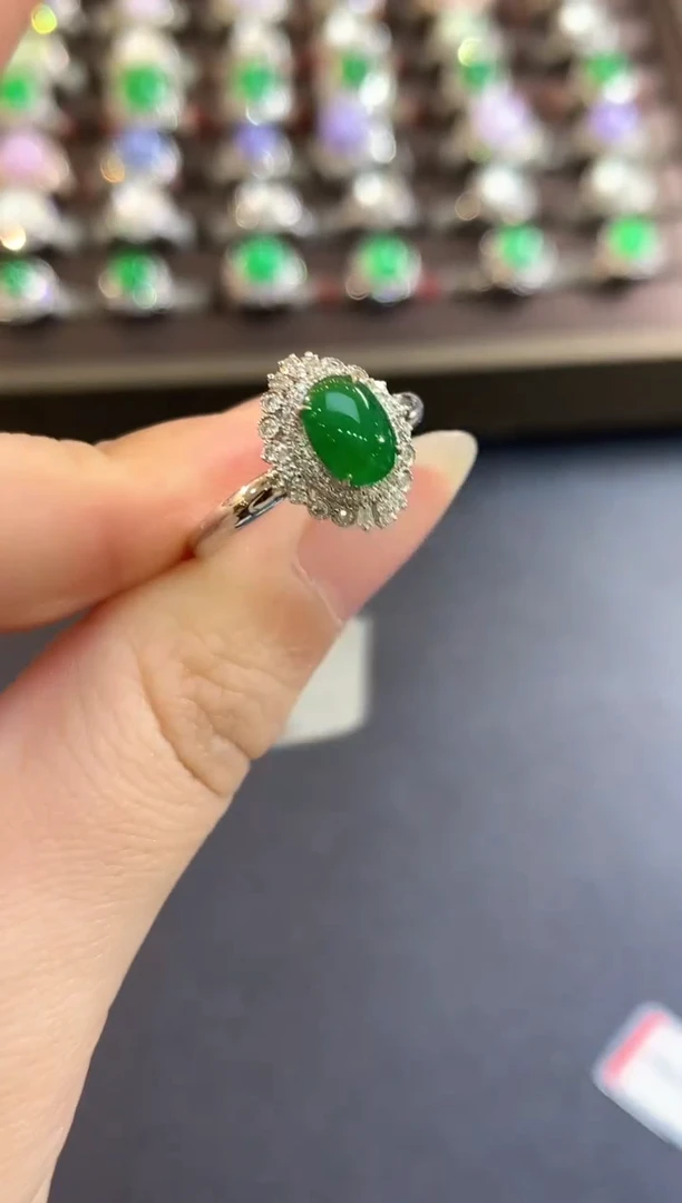 18K金镶嵌戒指翡翠b66