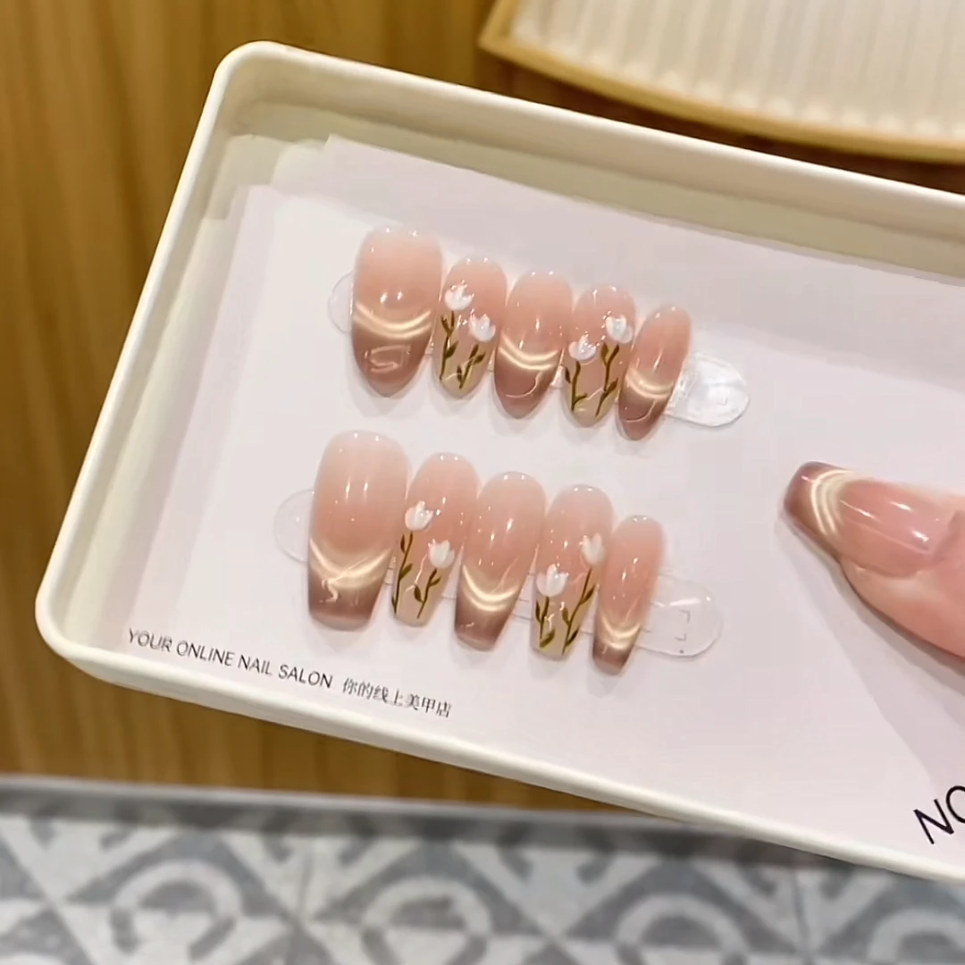 【粉嫩郁金香】原创设计简约气质秋冬美甲纯手工光疗穿戴甲