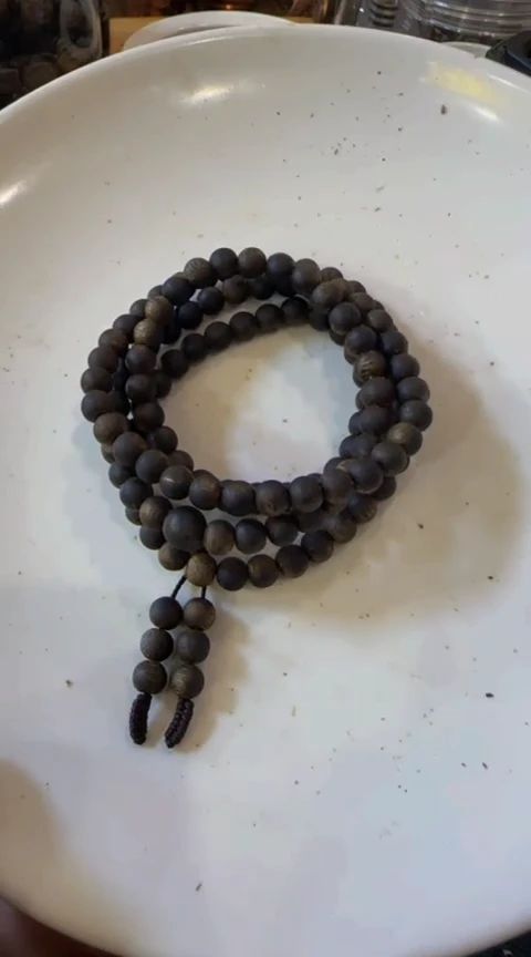 【闪购商品】沉香手串棋楠卡6圆珠沉水多圈20.3克