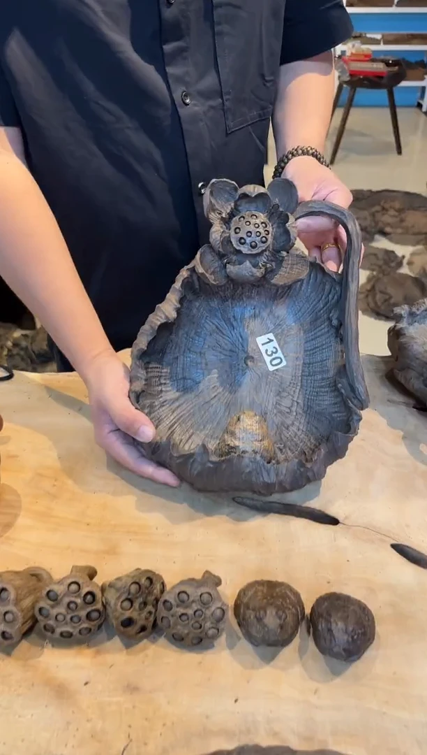 木130号老乌木雕花果盘+角蛙