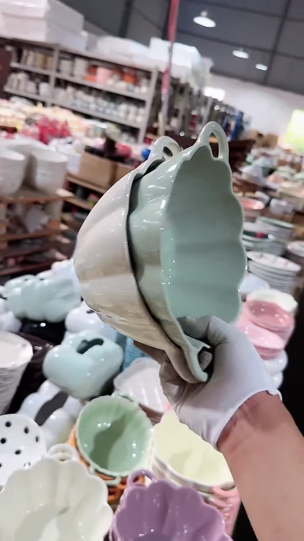 碗2个双耳8英寸 绿色和奶油微瑕