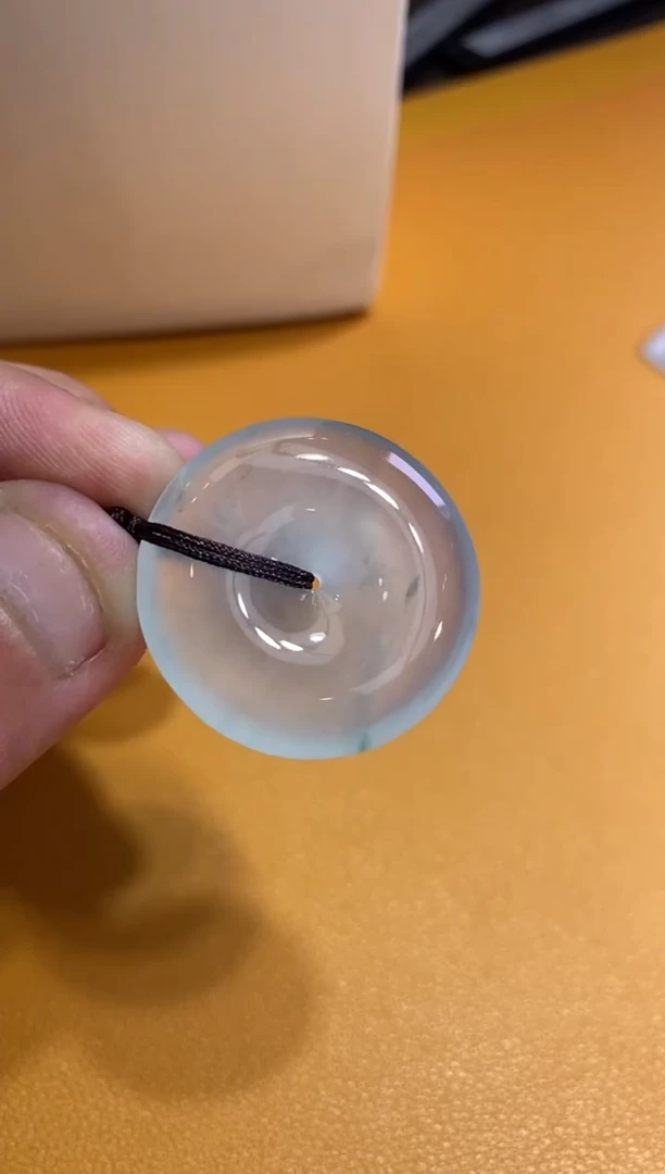 吊坠(不含链)未镶嵌翡翠扣子24800  31.2  6.1