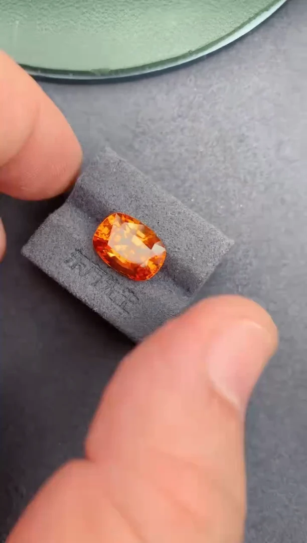 未镶嵌裸石定制石榴石6.8ct 芬达石 定制