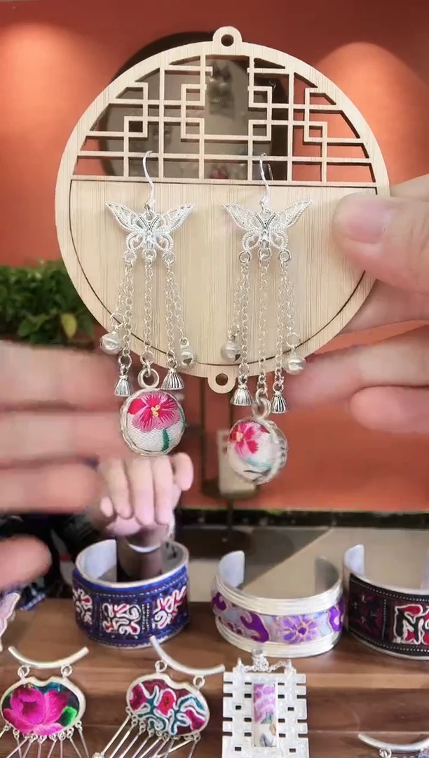 非遗苗绣苗银刺绣首饰53