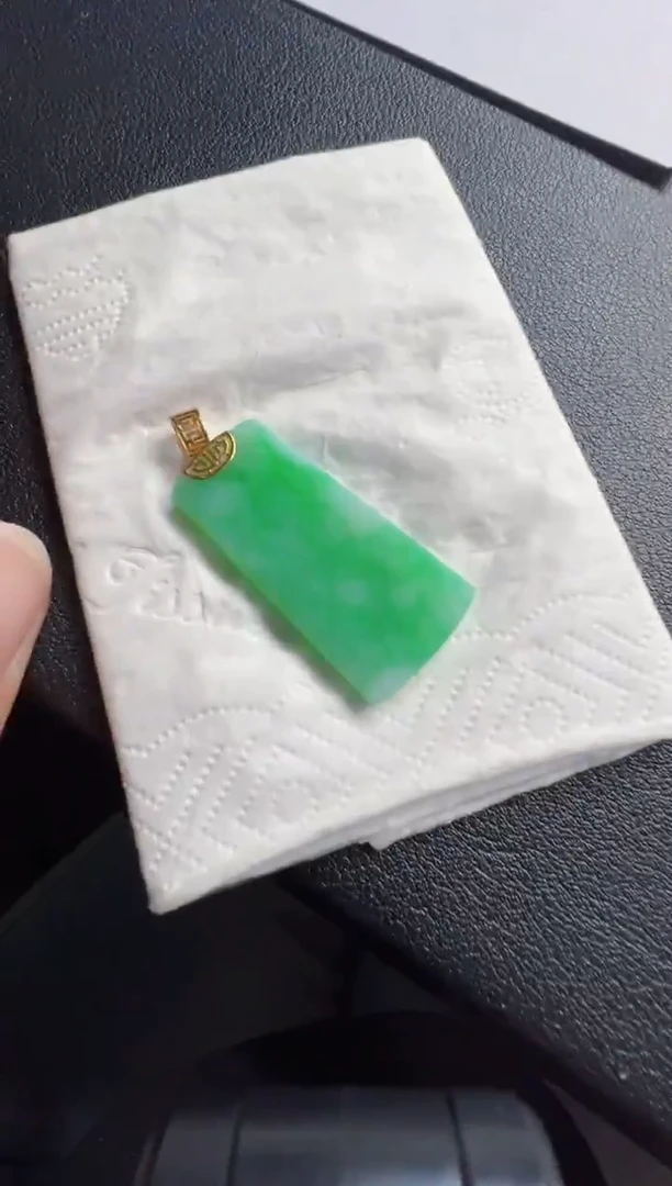 吊坠(不含链)未镶嵌翡翠1380