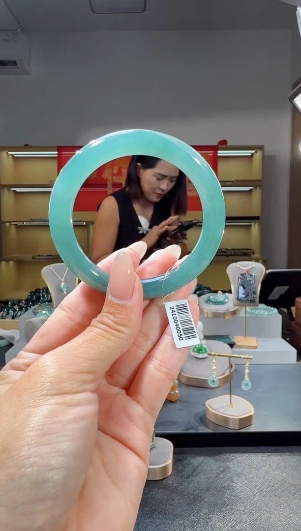 未镶嵌手镯翡翠52圈