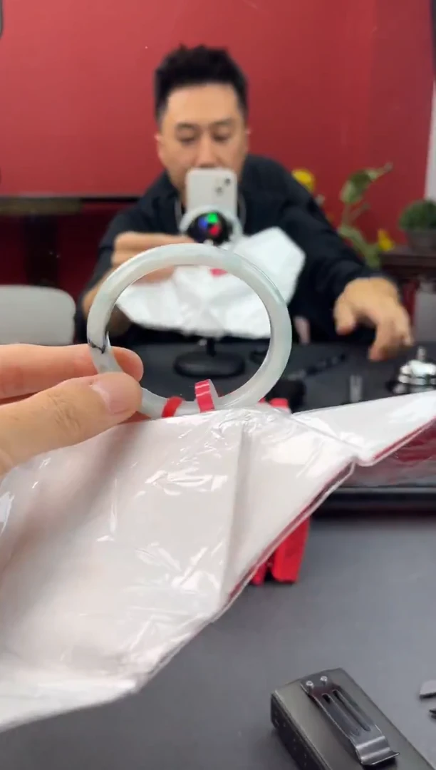 未镶嵌手镯翡翠4    5556