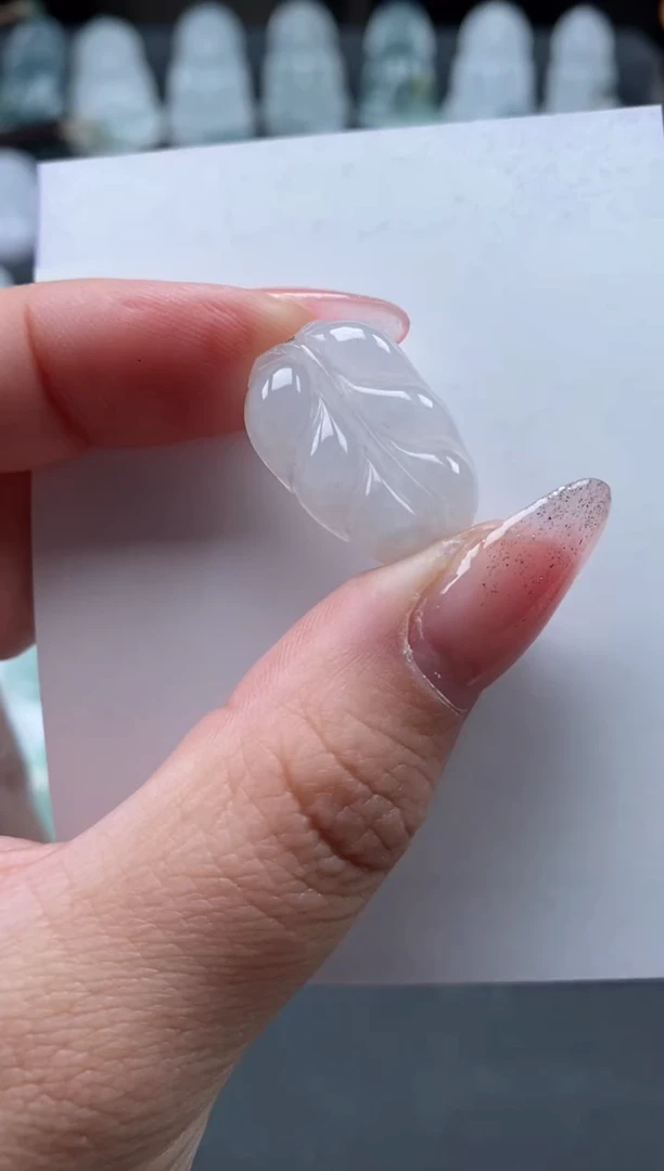 【闪购商品】翡翠颈饰未镶嵌天然翡翠