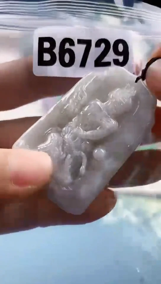 翡翠未镶嵌颈饰天然翡翠吊坠挂件