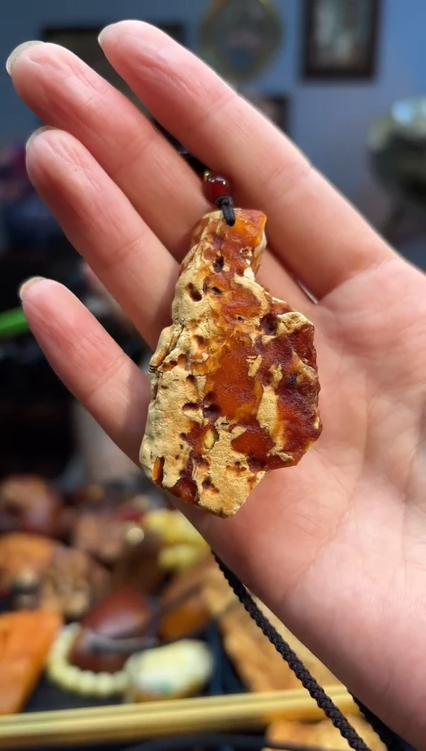 琥珀颈饰未镶嵌吊坠