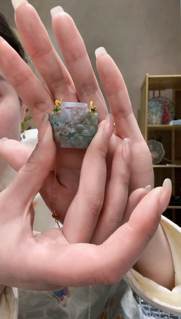 【闪购商品】翡翠颈饰未镶嵌吊坠