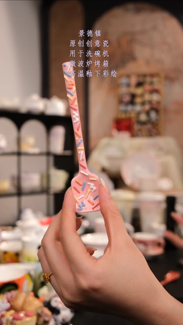摆件景德镇手工手绘设计师款